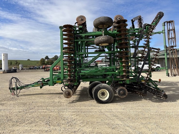 great-plains-4000tm-image-2