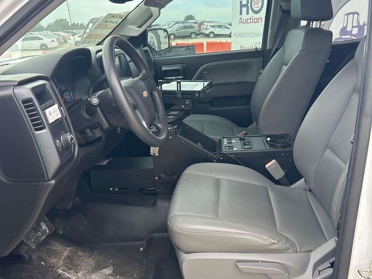 2017-chevrolet-silverado-1500-image-21