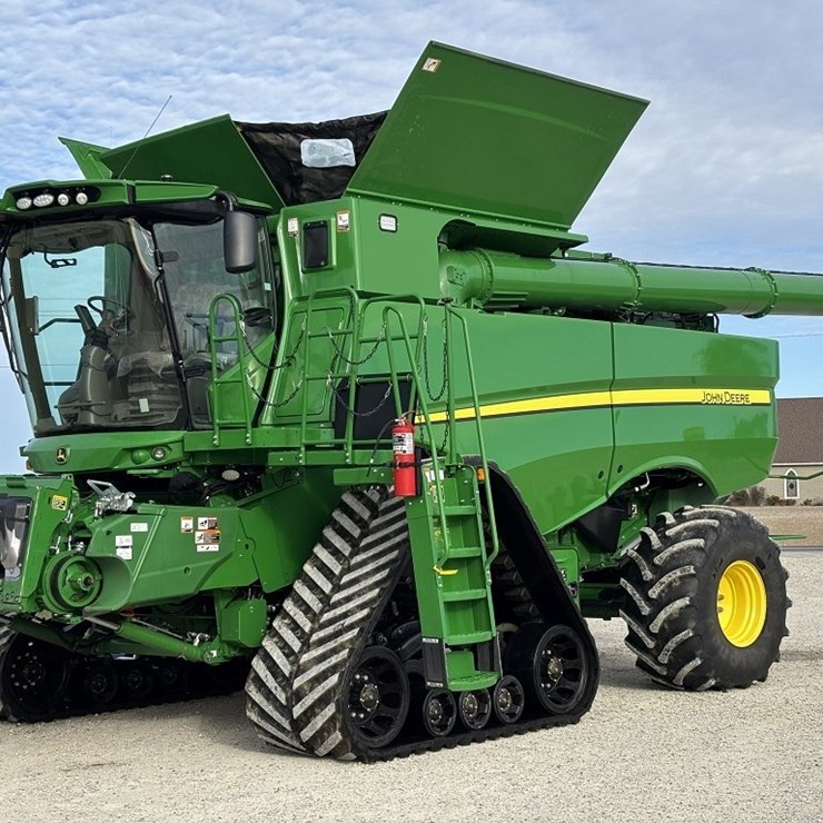 JOHN DEERE S780