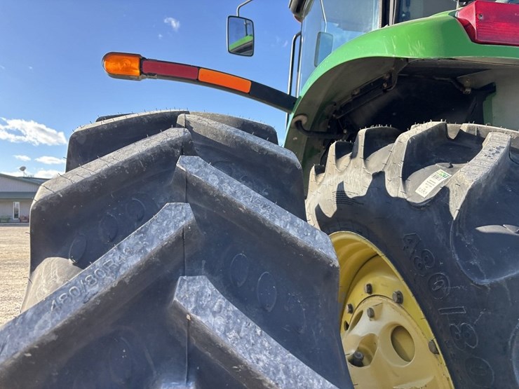 john-deere-8330-image-28