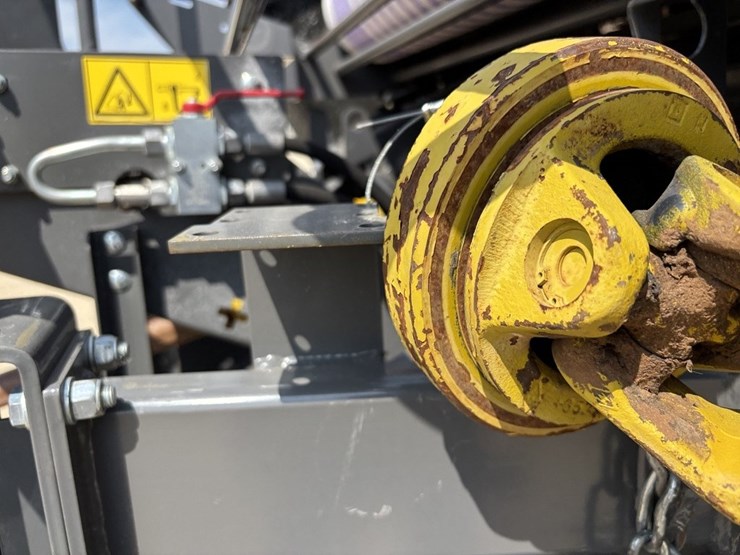 massey-ferguson-rb4180v-image-32