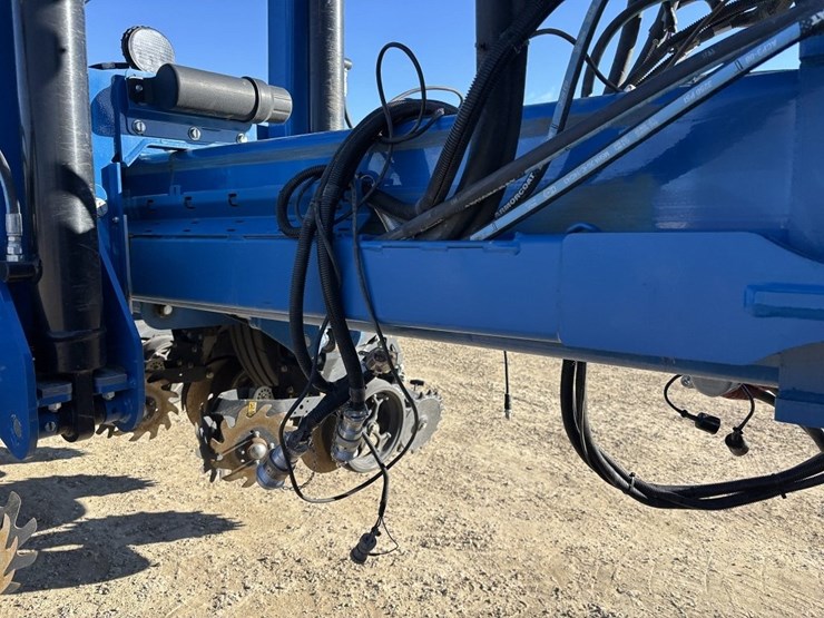 2024-kinze-5900-image-11