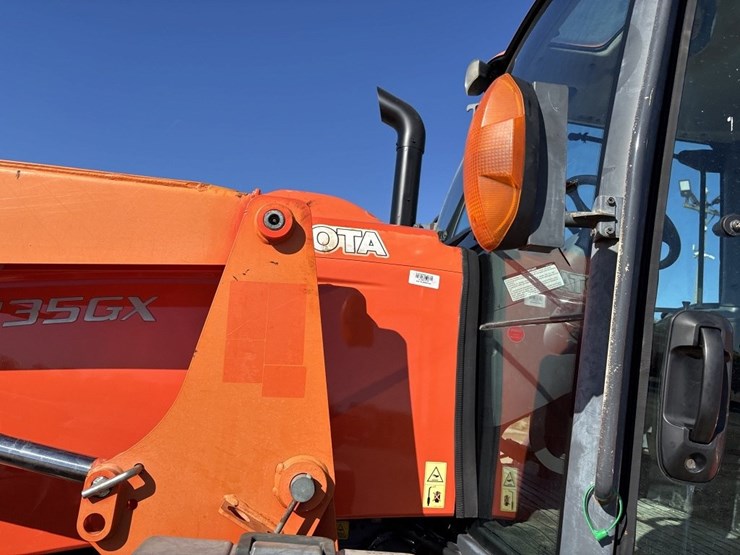 kubota-m135gx-image-35