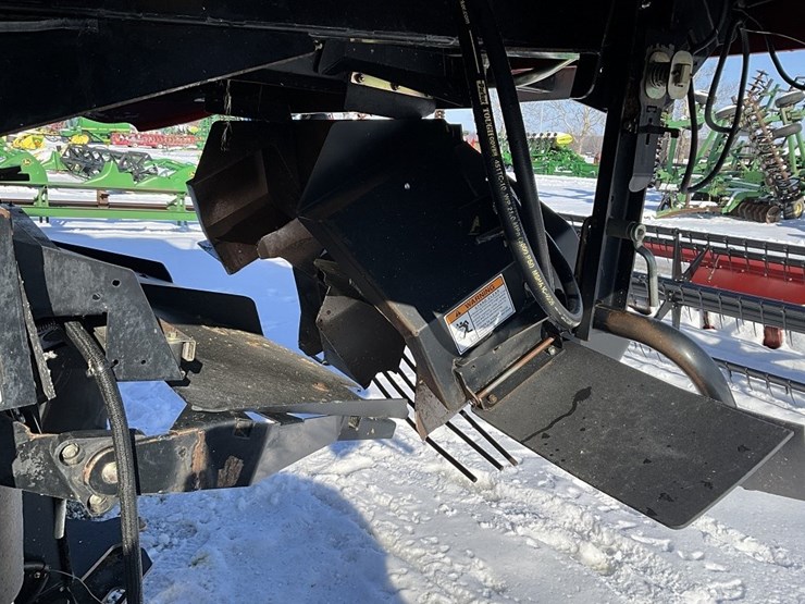 case-ih-8010-image-28