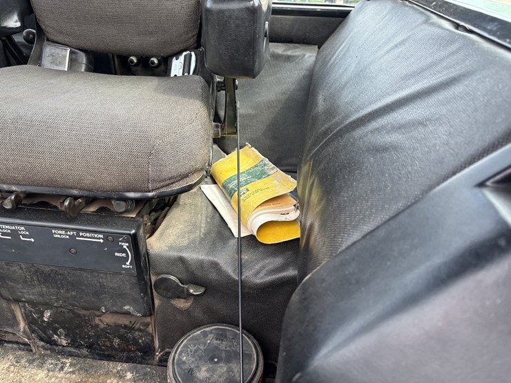 john-deere-4640-image-37