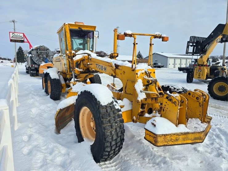 deere-770b-image-10