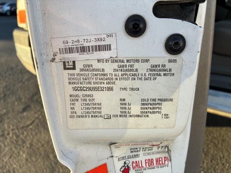 2005-chevrolet-2500-image-15