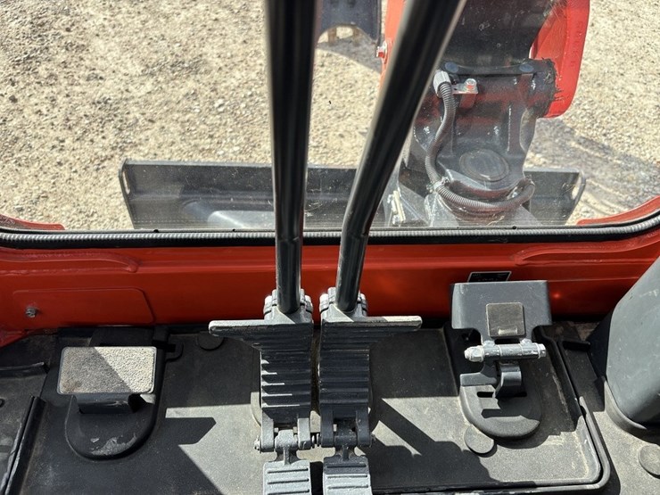 2022-kubota-kx71-3-image-38