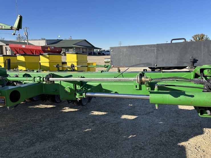 1997-john-deere-1770-image-48