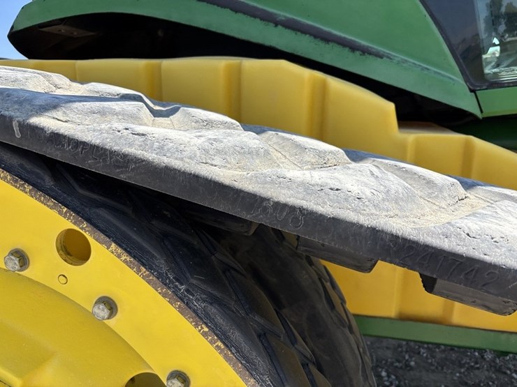 john-deere-8410t-image-19