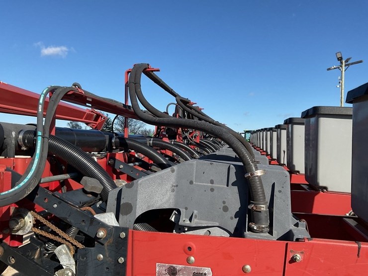 case-ih-1200-image-43