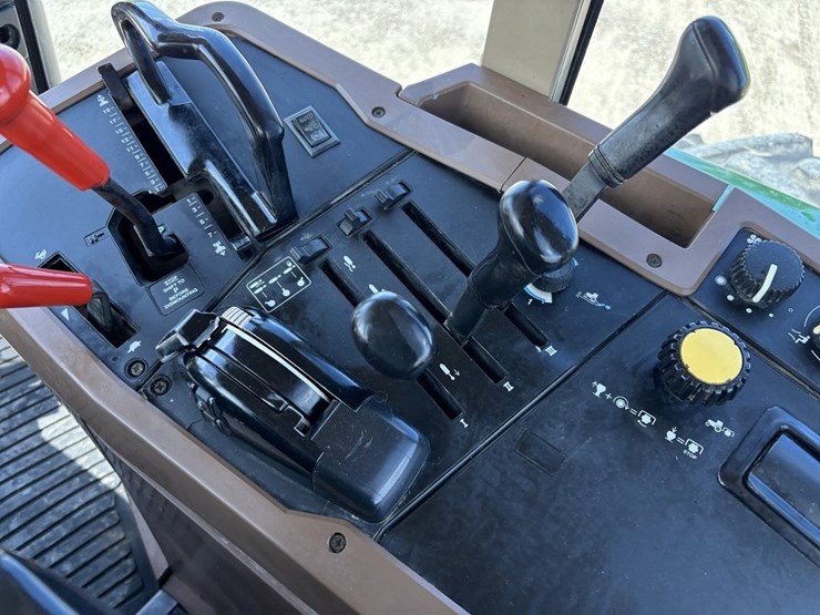 john-deere-7800-image-39