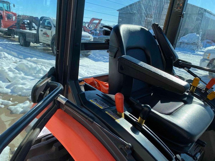 kubota-b3350hsdc-image-31