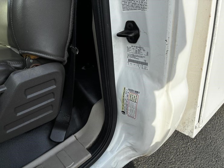 2010-ford-f350-image-14