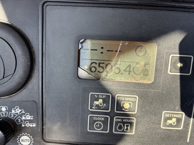 john-deere-8330-image-40