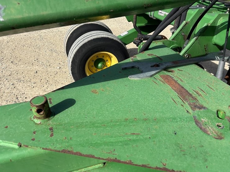 john-deere-2100-image-39