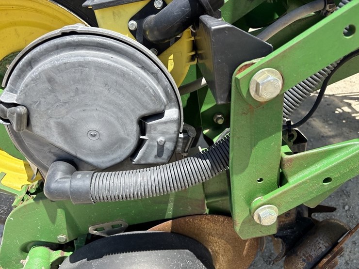 john-deere-s680-image-13