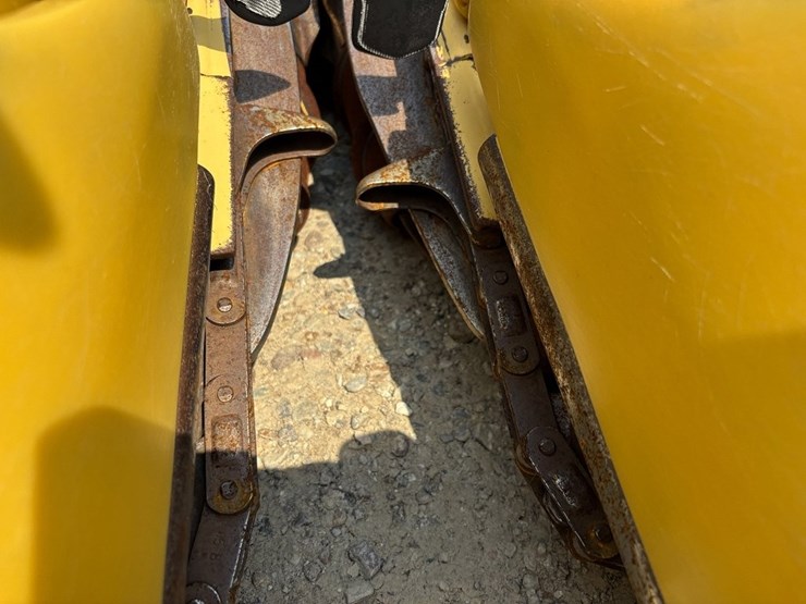 new-holland-996-image-10