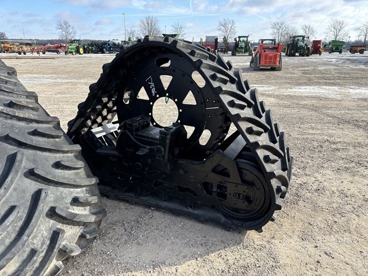 soucy-s3-tractor-tracks-image-5