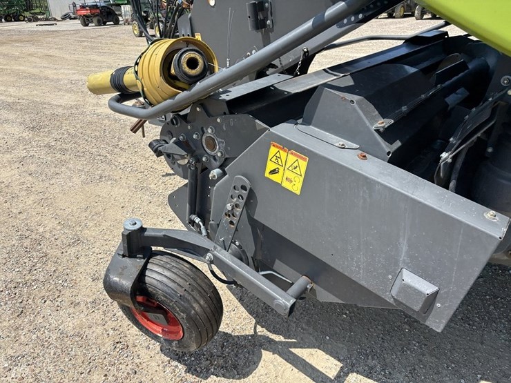 2018-claas-quandrant-5300rf-large-square-baler-image-41