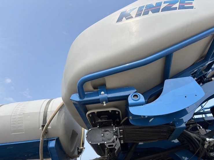 kinze-4900-image-41