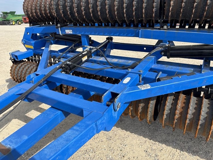 2011-landoll-3130-31-image-19