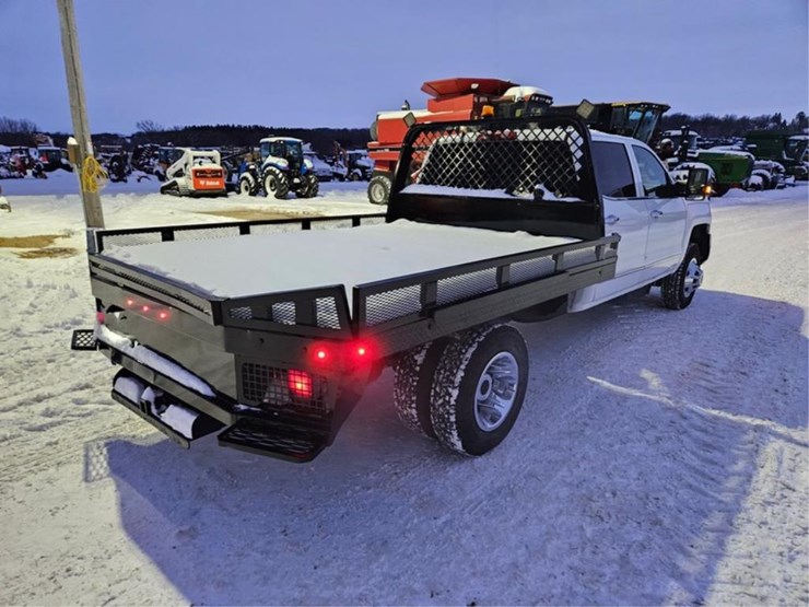 2016-chevrolet-3500hd-image-5