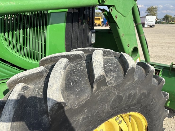 john-deere-7320-image-38
