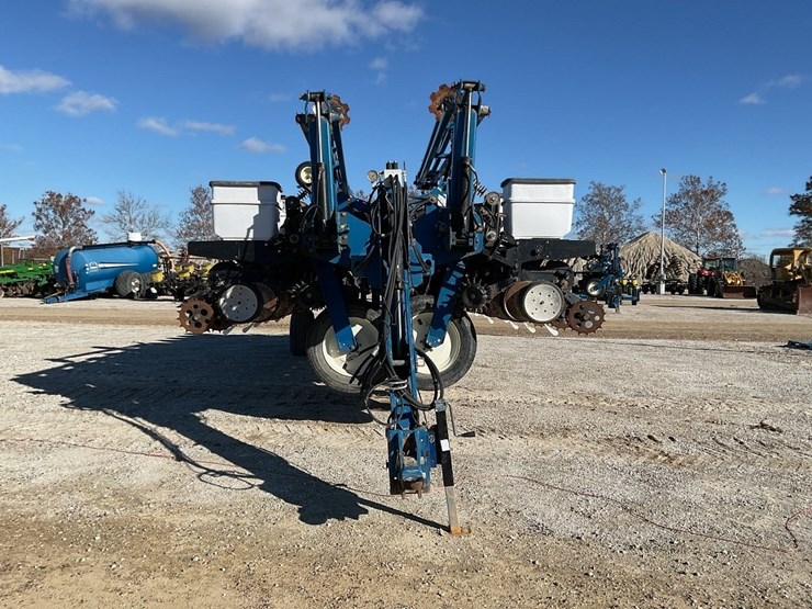 kinze-3700-image-2