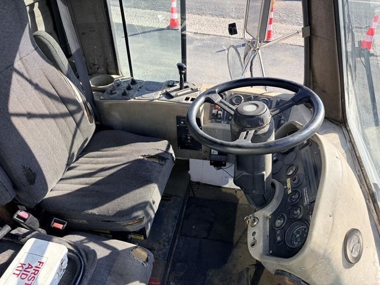 2009-allianz-street-sweeper-image-12