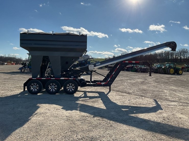 2024-meridian-375rt-image-6