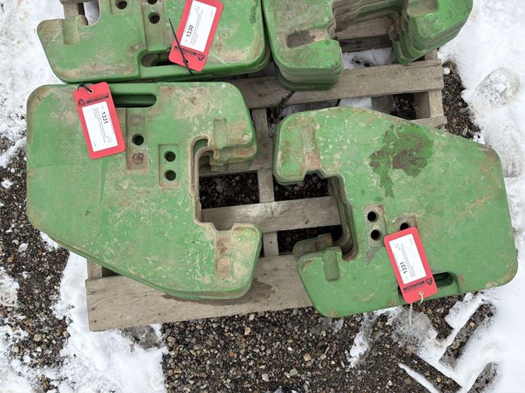 john-deere-10-image-1