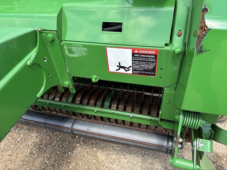 john-deere-569-premium-image-31