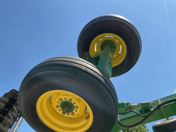 john-deere-637-image-10