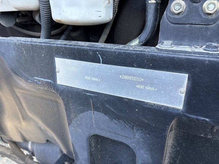 case-ih-magnum-210-cvt-image-43