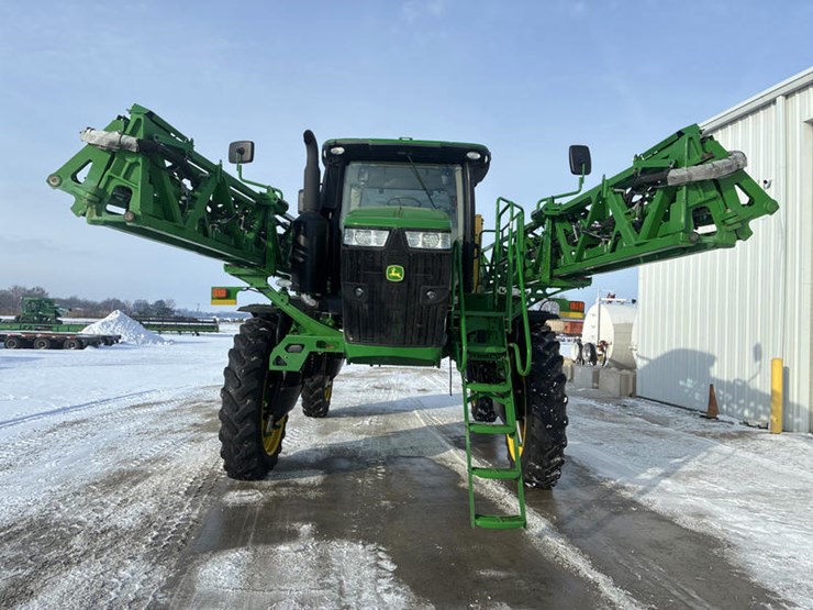 john-deere-r4038-image-11