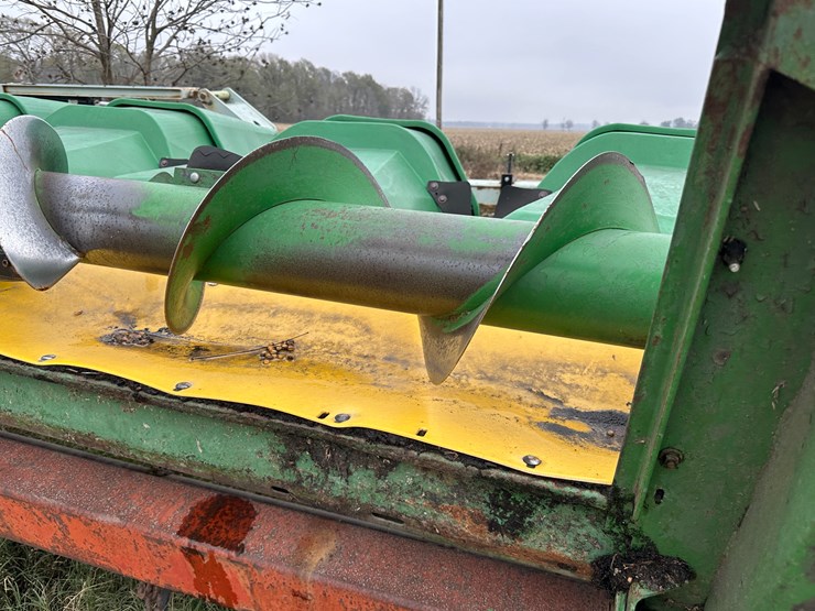 john-deere-644-image-8