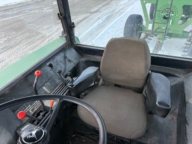 john-deere-4640-image-3