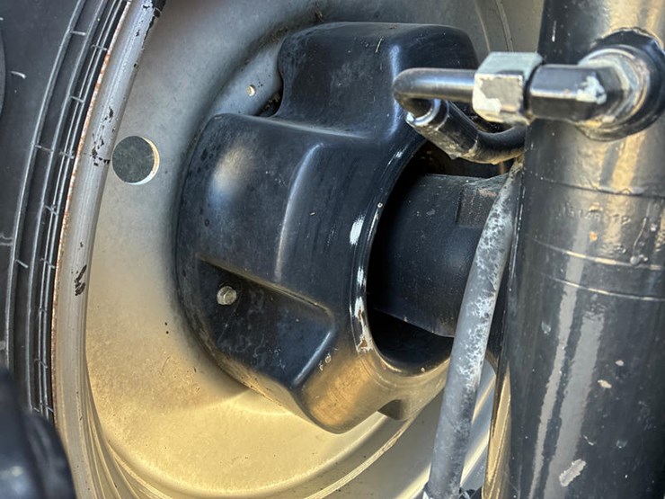 case-ih-magnum-305-image-67