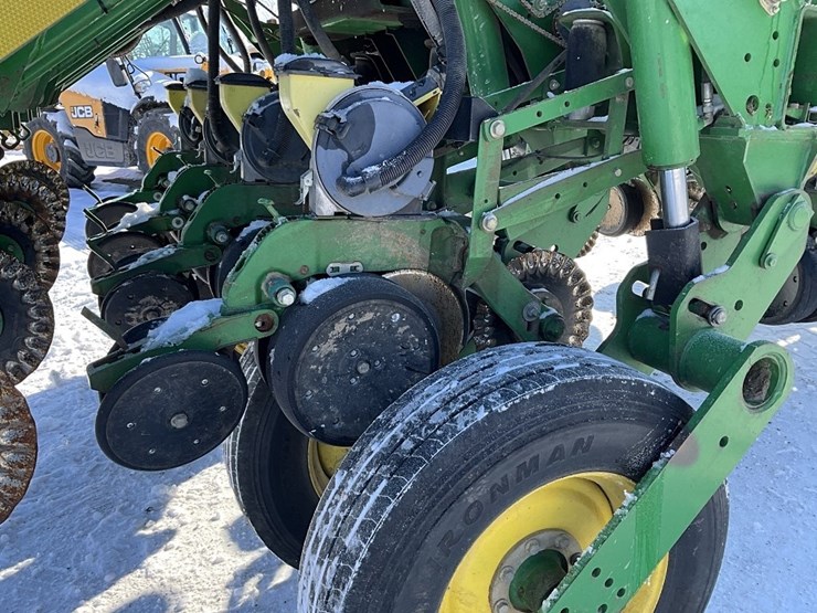 john-deere-6000-image-22