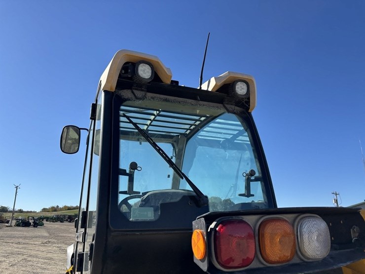 jcb-536-60-agri-image-21