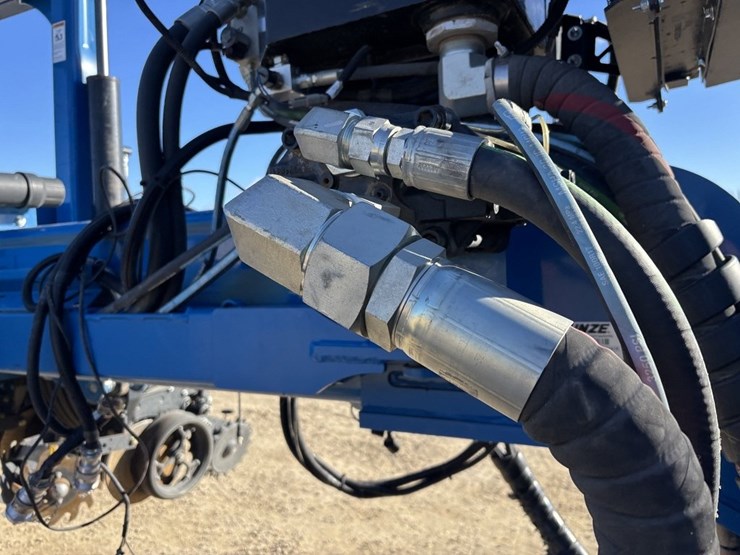 2024-kinze-5900-image-10