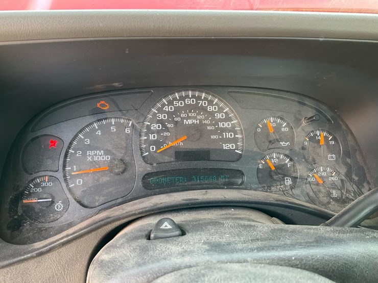 2005-chevrolet-k2500-image-63