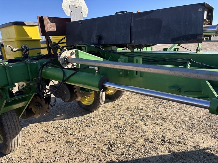 1997-john-deere-1770-image-34