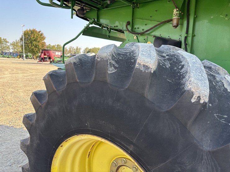 2003-john-deere-2-image-25