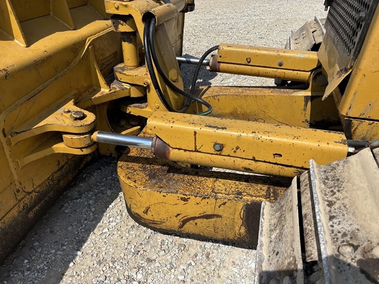 caterpillar-d5m-image-31