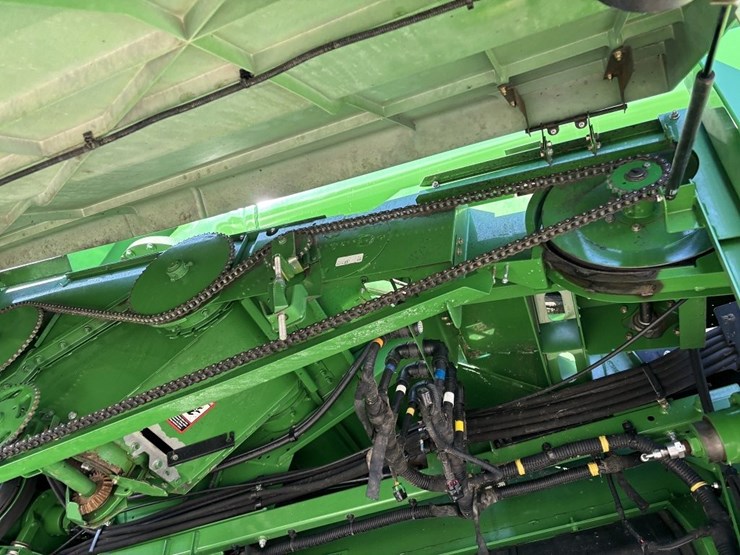john-deere-s670-image-39