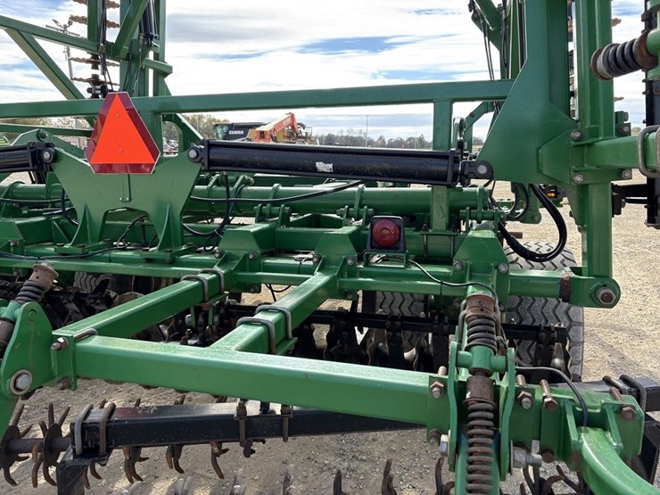 great-plains-4000tm-image-30