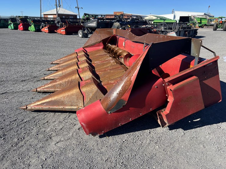 case-ih-1064-image-1