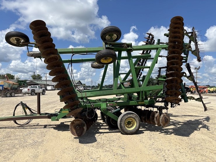 john-deere-637-image-2